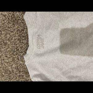 Cream cropped Lorna Jane workout sweatshirt. So soft. Size medium.